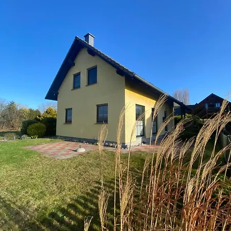 Strandhaus Altglowe - Perfekt Fuer 8 Gaeste! #ferienhausaltglowe #monteurhaus#handwerkerhaus# Feriehus Glowe