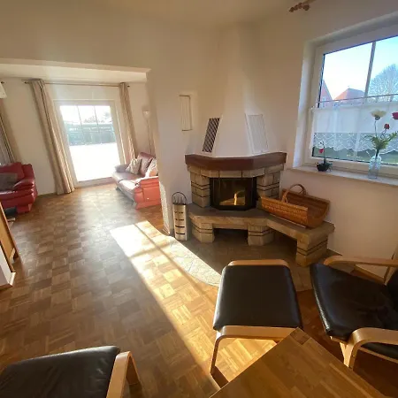 Strandhaus Altglowe - Perfekt Fuer 8 Gaeste! #ferienhausaltglowe #monteurhaus#handwerkerhaus# Glowe