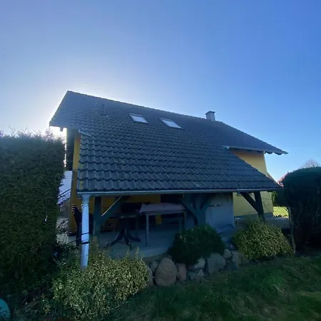 Strandhaus Altglowe - Perfekt Fuer 8 Gaeste! #ferienhausaltglowe #monteurhaus#handwerkerhaus# Prázdninový dům *