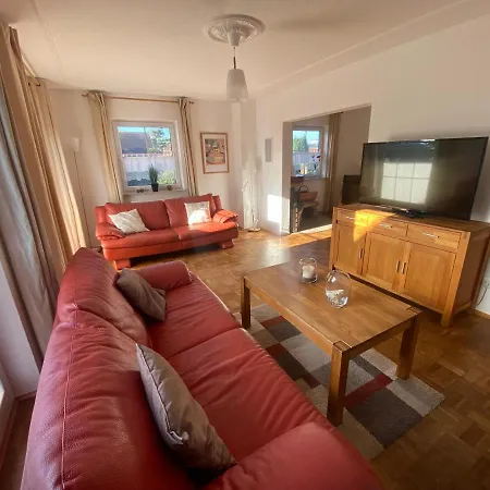 Strandhaus Altglowe - Perfekt Fuer 8 Gaeste! #ferienhausaltglowe #monteurhaus#handwerkerhaus# Holiday home