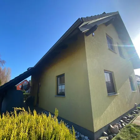 Strandhaus Altglowe - Perfekt Fuer 8 Gaeste! #ferienhausaltglowe #monteurhaus#handwerkerhaus# Glowe