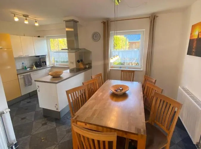 בית נופש Strandhaus Altglowe - Perfekt Fuer 8 Gaeste! #ferienhausaltglowe #monteurhaus#handwerkerhaus# גלווה