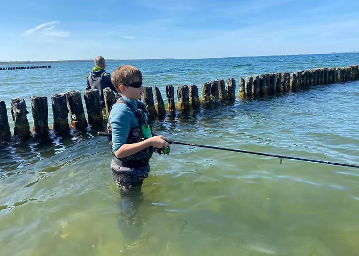 Strandhaus Altglowe - Perfekt Fuer 8 Gaeste! #ferienhausaltglowe #monteurhaus#handwerkerhaus# בית נופש